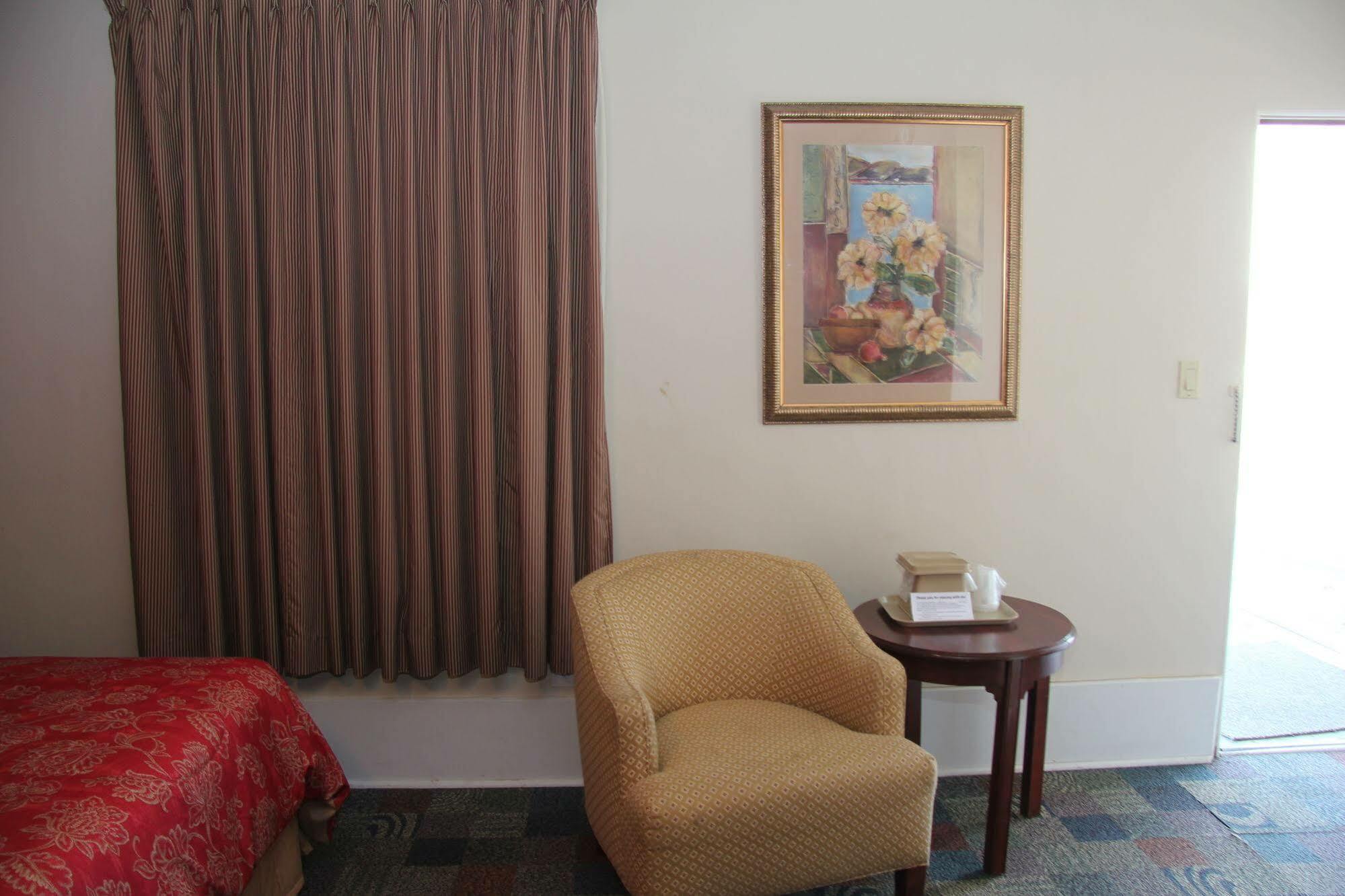 Green Acres Hotel Pittsfield Eksteriør billede